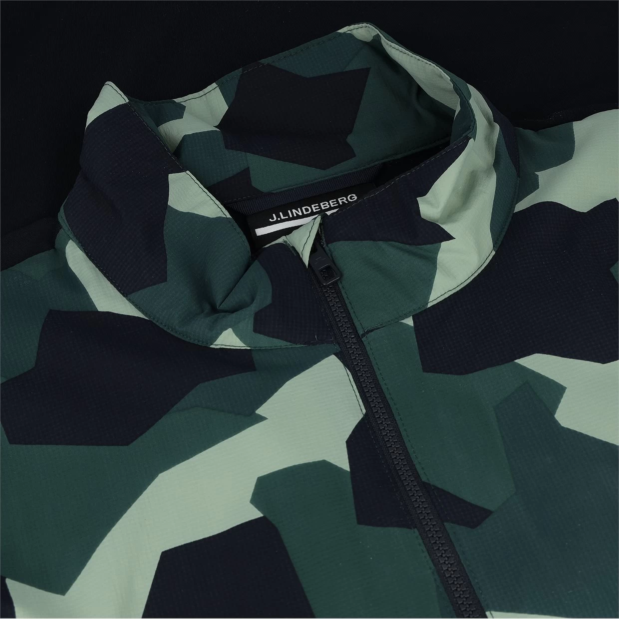 J.Lindeberg J. Lindeberg Packlight Print Golf Outerwear Jacket Golf Apparel 7 J.Lindeberg J. Lindeberg Packlight Print Golf Outerwear Jacket Golf Apparel - Image 5